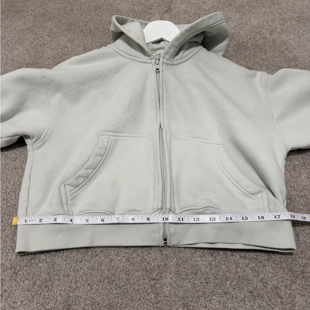 Aritzia TNA Cozy Cropped Zip-Up Hoodie Light Sage Green | Fleece - Picture 10 of 10